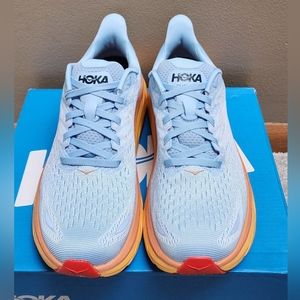 HOKA Clifton 8, women's 7.5 NWOT